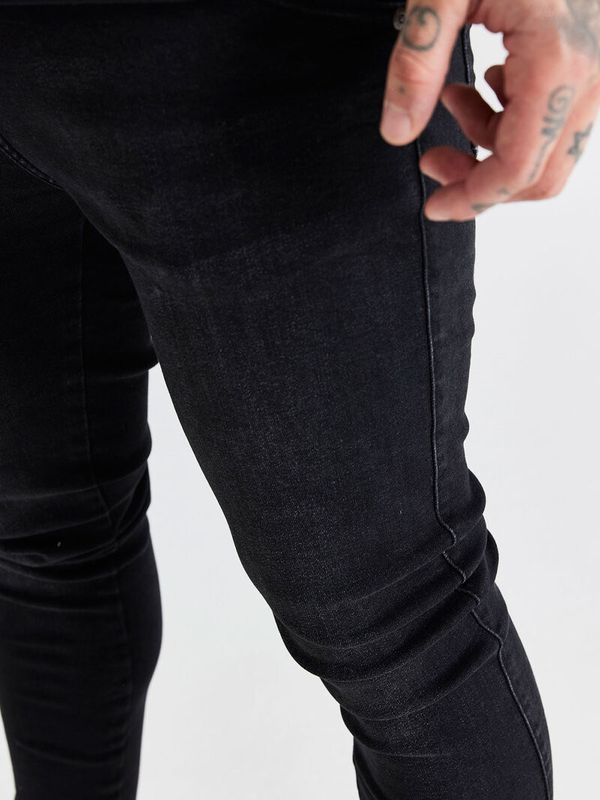 Core Skinny Denims Washed Black