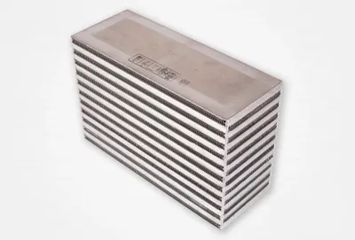 Intercooler Cellpaket Luft–Luft (333 x 218 x 127 mm) – 600 HK