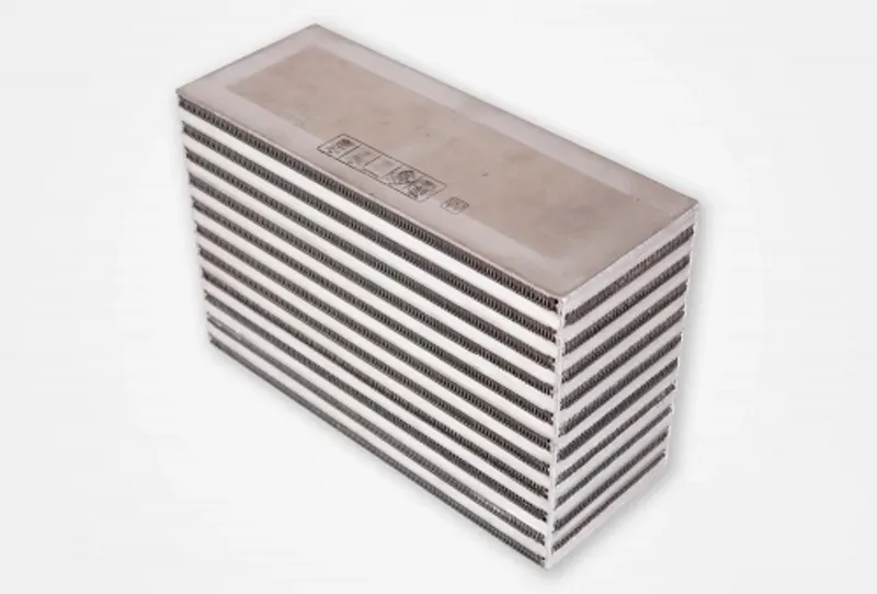 Intercooler Cellpaket Luft–Luft (333 x 218 x 127 mm) – 600 HK