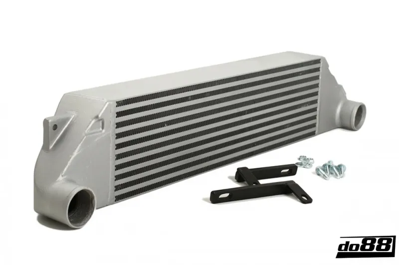 Intercooler Volvo C30 / S40 / V50 / C70 Turbo (04–13)