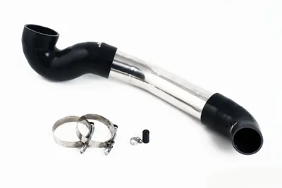 Volvo S60R/V70R (04–07) Undre Intercoolerrör Svart