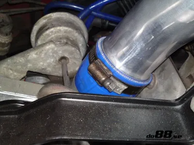 Volvo 850 / S70 / V70 Turbo (94–98) Tryckslangar Svart