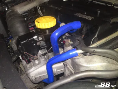 SAAB 9-5 (98–03) & 9-3 T7 (99–03) Vevhusventslangar Blå