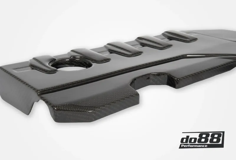 Audi RS3 (8V.2 & 8Y) / TTRS (8S) Motorkåpa & insugskåpa Kolfiber