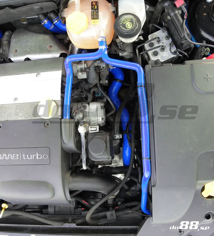 SAAB 9-3 2.0T (03–) Kylarslangar Svart