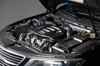 SAAB 9-5 2.0T (10–11) Tryckrör med Blå slangar