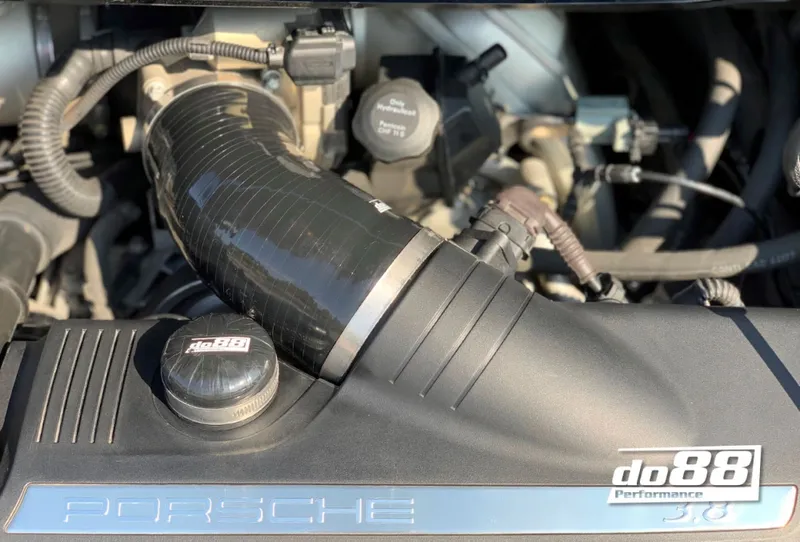 Porsche 996 & 997 Carrera C2/C4 Inloppsslang Svart