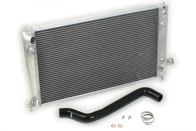 SAAB 9-5 98–01 Vattenkylare Svart slang