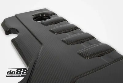 Audi RS3 (8V.2 & 8Y) / TTRS (8S) Motorkåpa & insugskåpa Kolfiber