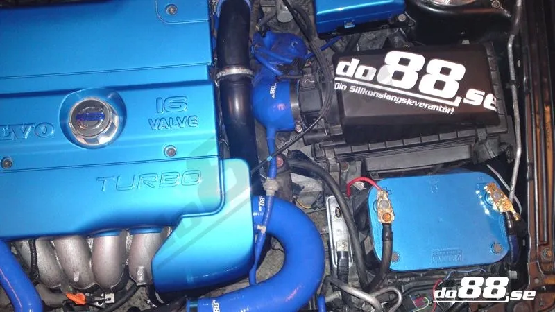 Inloppsslang Volvo S40/V40 2.0T/T4 (98–04) Svart