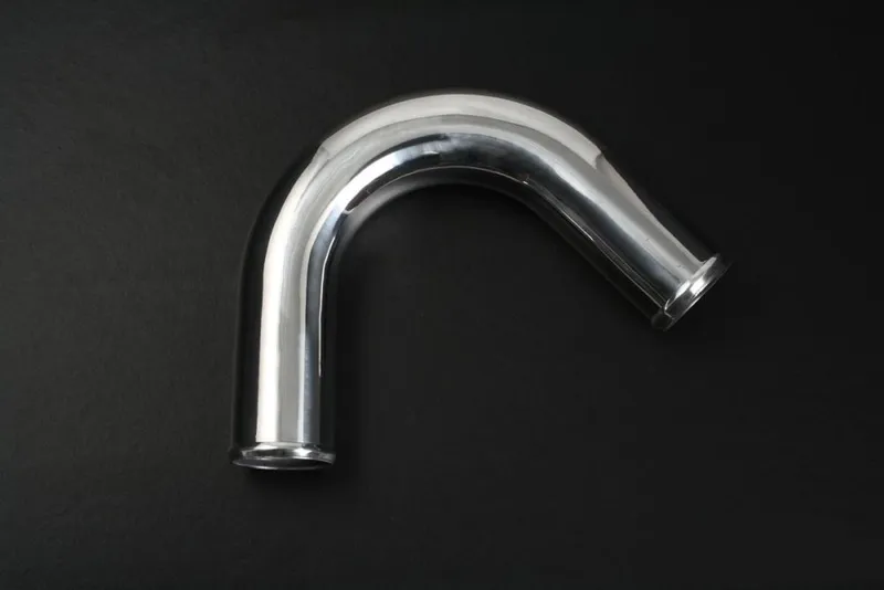 Aluminiumrör 135° 2,75" (70mm)