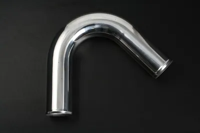 Aluminiumrör 135° 3,125" (80mm)