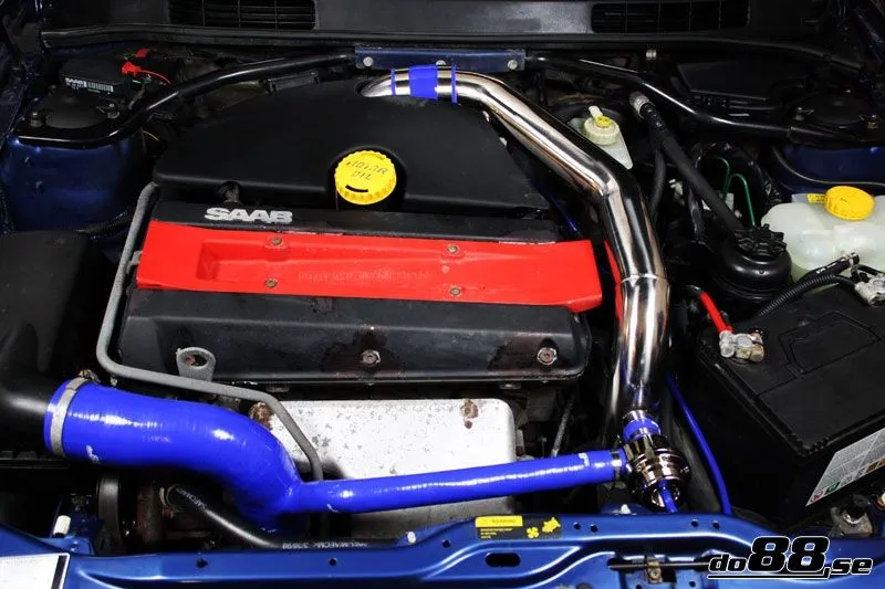 SAAB 900/9-3 (94–00) Tryckrör med svarta slangar