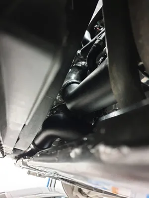 Volvo S60/V60/XC60/V90/S90/XC90 (SPA, Diesel, 16–) Tryckrör Svart