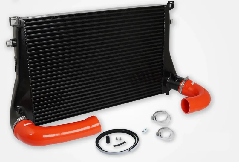Audi / Seat / Skoda / VW 1.8 TSI / 2.0 TSI (MQB) Intercooler, Röd slang