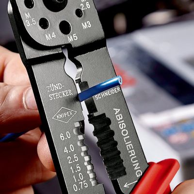 KNIPEX 97 21 215 B – presstång