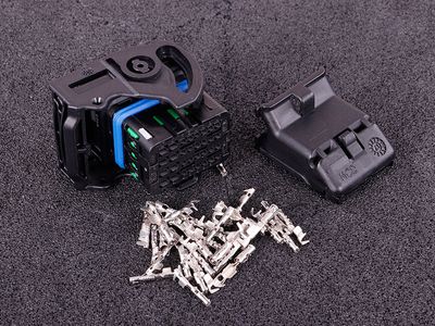 MaxxECU MINI/RACE C2 & PRO C4-kontak