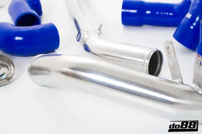 SAAB 9-3 2.0T (2003–2011) Tryckrör med Svarta slangar