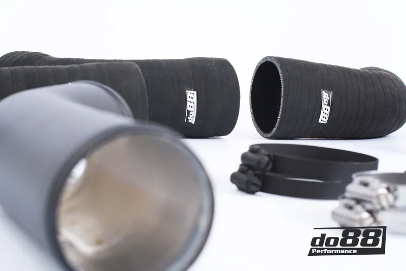 Porsche 911 Turbo / Carrera (992) – Intercoolerrör och slangkit