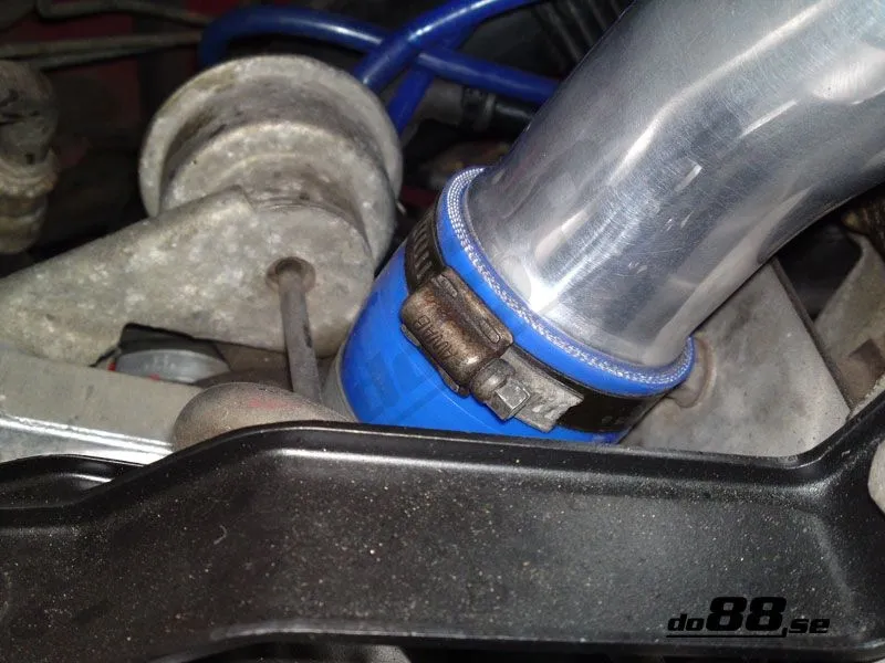 Volvo 850 / S70 / V70 Turbo (94–98) Tryckslangar Röd