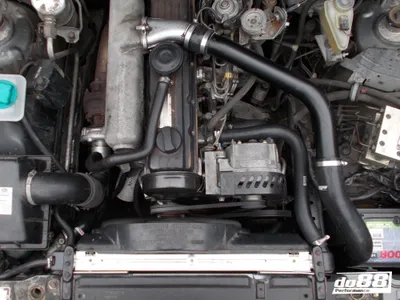 Volvo 740/760/780/940/960 D24 TIC Tryckslangar Svart