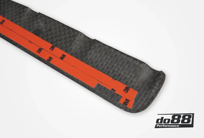 Audi RS3 (8V.2 & 8Y) / TTRS (8S) Motorkåpa & insugskåpa Kolfiber