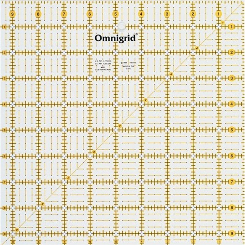 Universell linjal med tum skala 9 1-2 x 9 1-2 tum