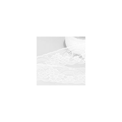 Nylonspets 70 mm bred med blom, vit