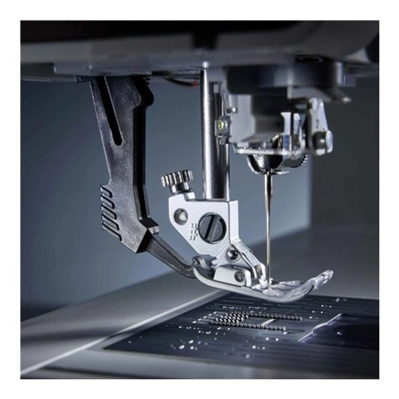 Pfaff Expression 715 Symaskin
