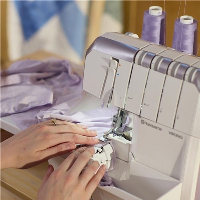 Husqvarna Viking Amber S300 Overlock