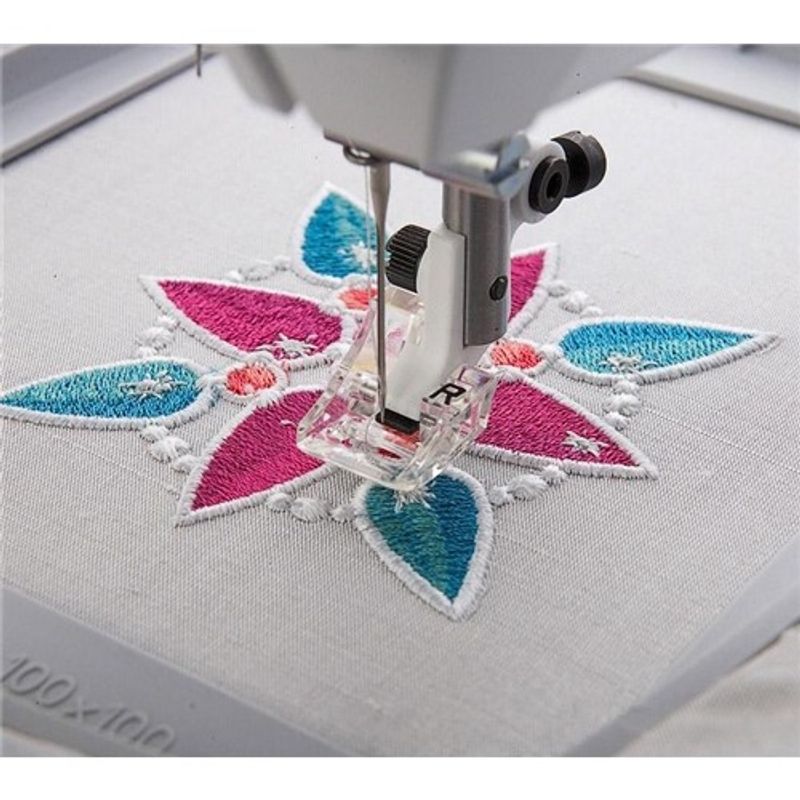 Broderfot R