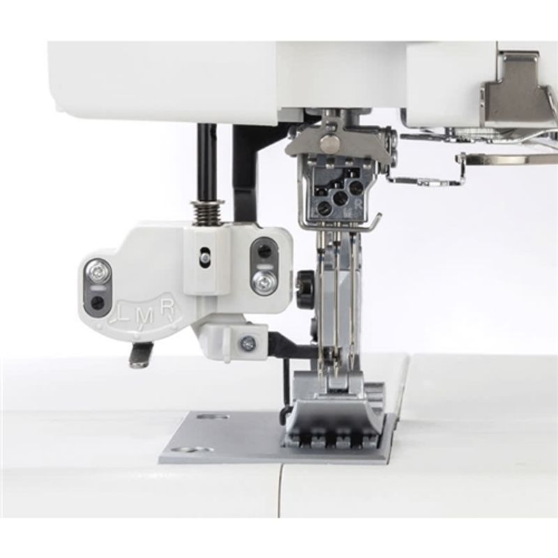 Janome Cover Pro 3000P