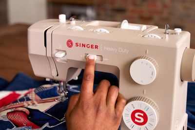 Singer Heavy Duty 4523