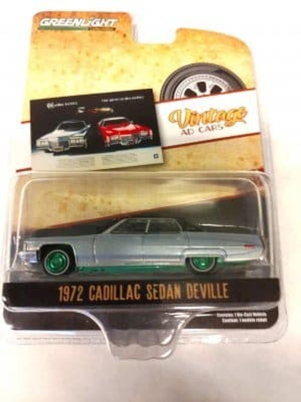Cadillac Deville sedan 1972 blå - Greenlight 1:64 v2