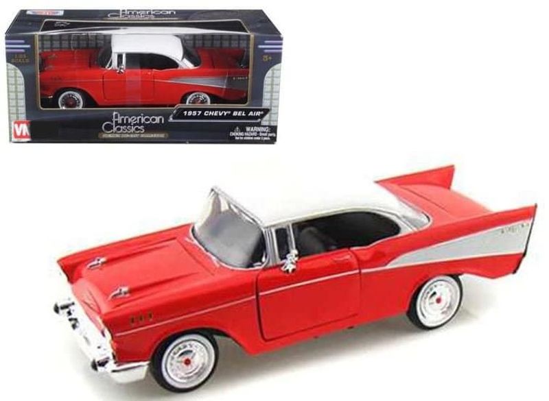 Chevrolet Bel Air 1957 röd/vit - skala 1:24