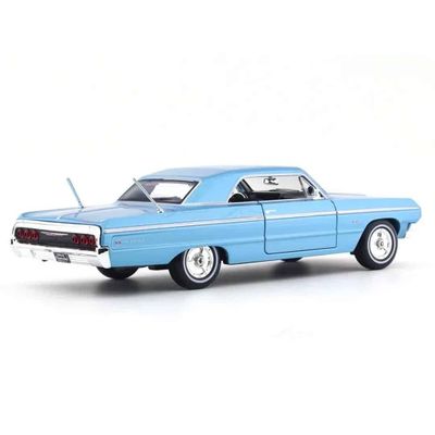 Chevrolet Impala SS 1964 blå - skala 1:26