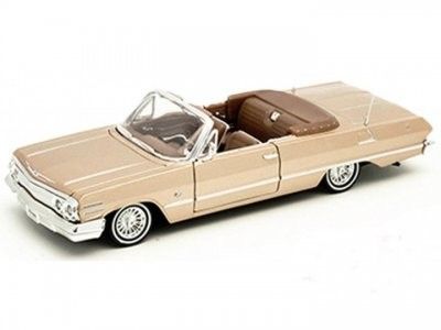 Chevrolet Impala Conv. 1963 gold low rider - skala 1:24
