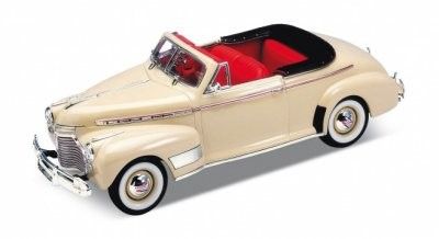 Chevrolet Special DeLuxe Turning 1941- biege - skala 1:24