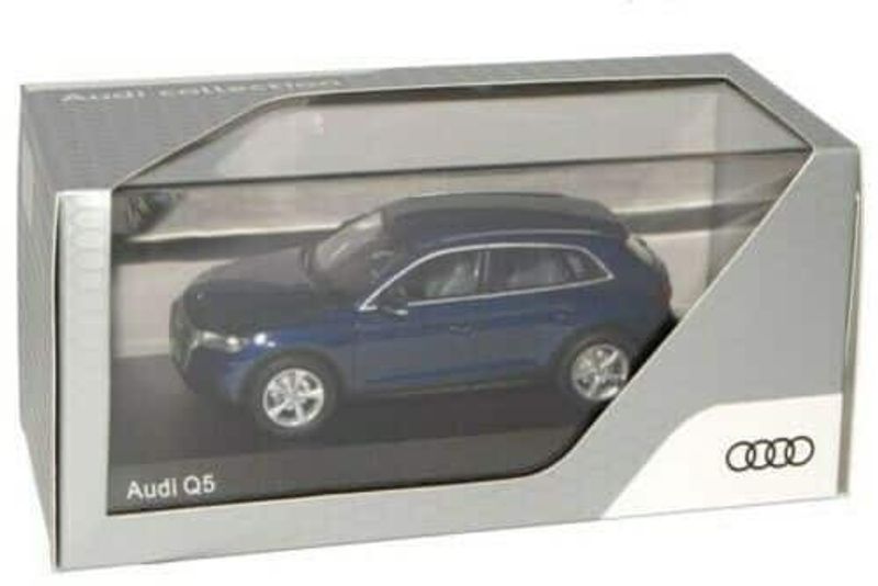 Audi Q5 2016 blå - skala 1:43