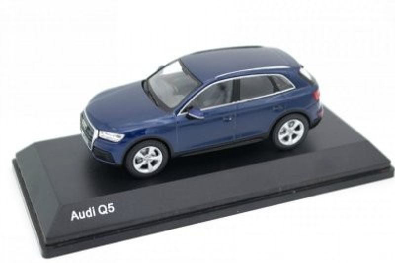 Audi Q5 2016 blå - skala 1:43