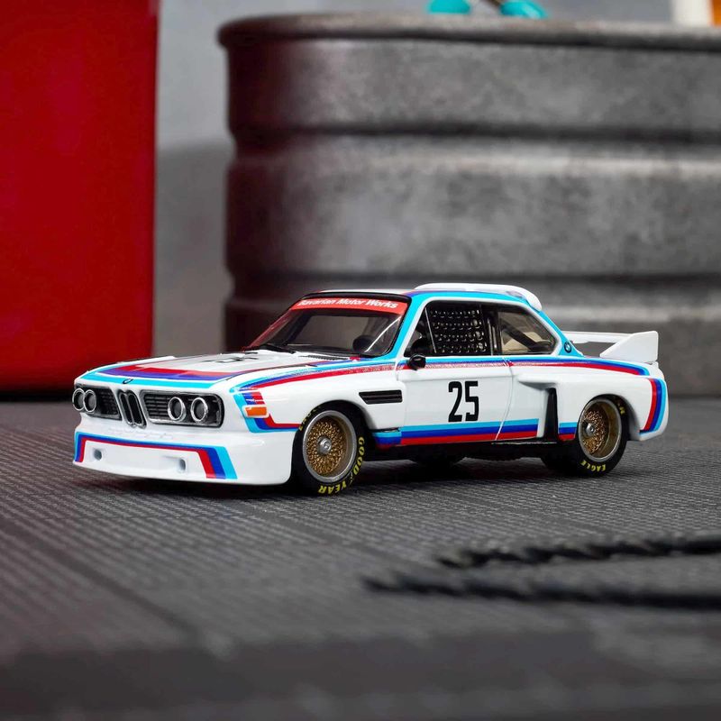 BMW 3.0 racecar 1975 - Hot Wheels Elite 1:64