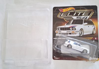 BMW 318i Touring 1990 - Hot Wheels Elite 1:64 (skadad förpackning)