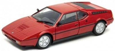 BMW M1 röd 198