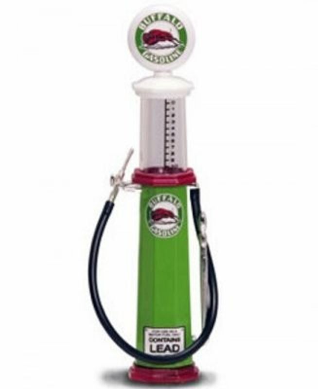 Pump Buffalo Gasoline - scale 1:18
