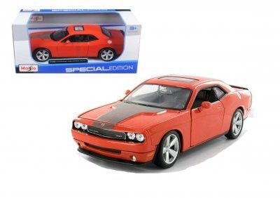 Dodge Challenger SRT8 orange 2008 - skala 1:24
