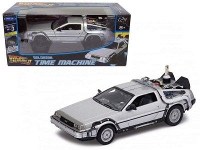 DeLorean Back to the future II - skala 1:24