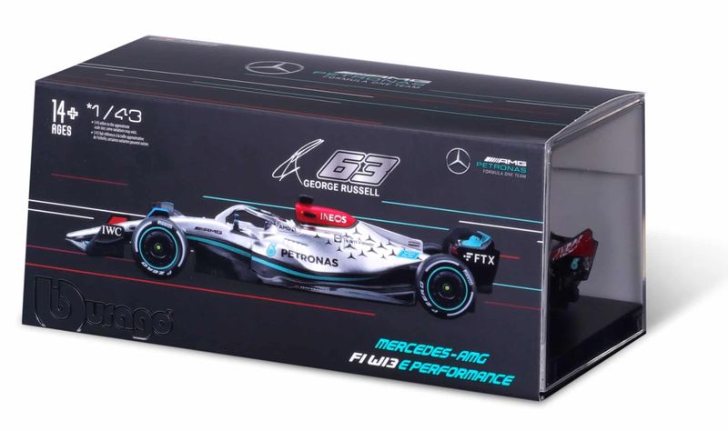 F1 Mercedes AMG no 63 G.Russell med hjälm 2022 - skala 1:43
