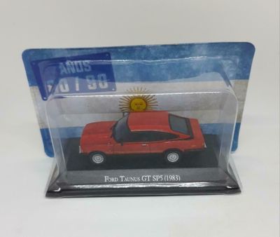 Ford Taunus GT SP5 1983 röd - skala 1:43