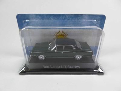 Ford Fairlane LTD V8 1969 grön - skala 1:43