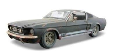 Ford Mustang GT 1967 old friends - skala 1:24